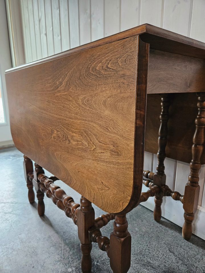 Drop Leaf Table