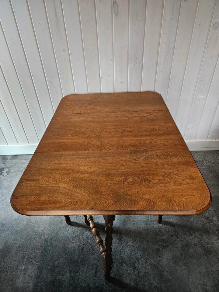 Drop Leaf Table