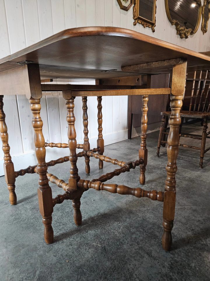 Drop Leaf Table