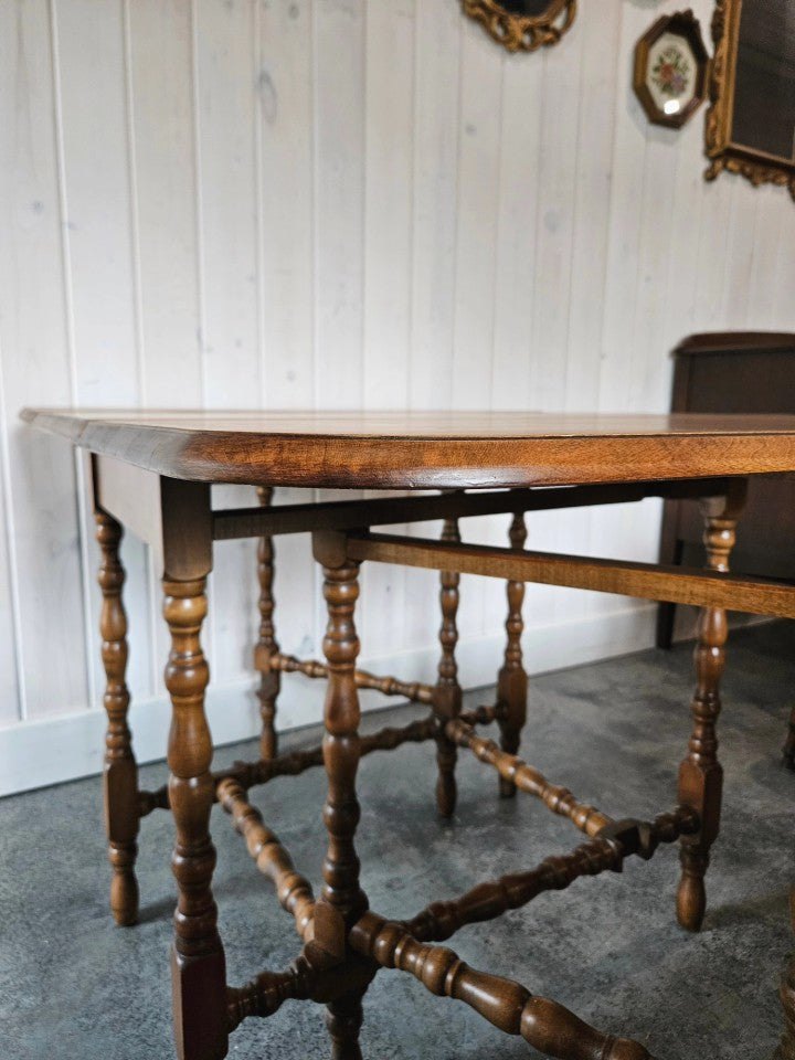 Drop Leaf Table