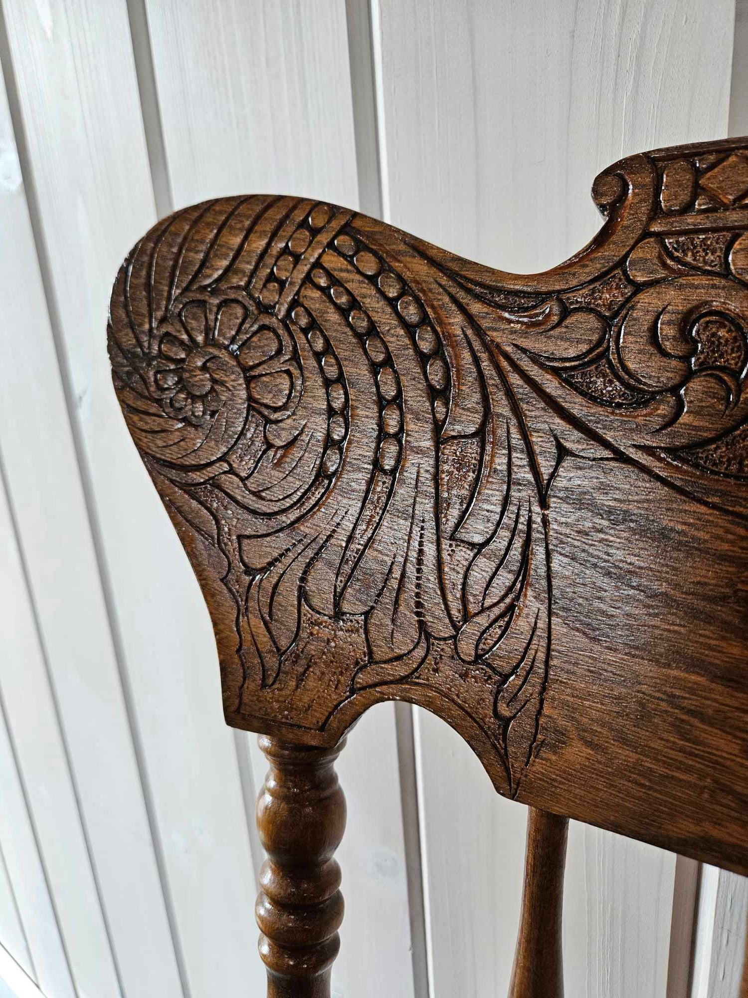 Dining Table with 4 Chairs