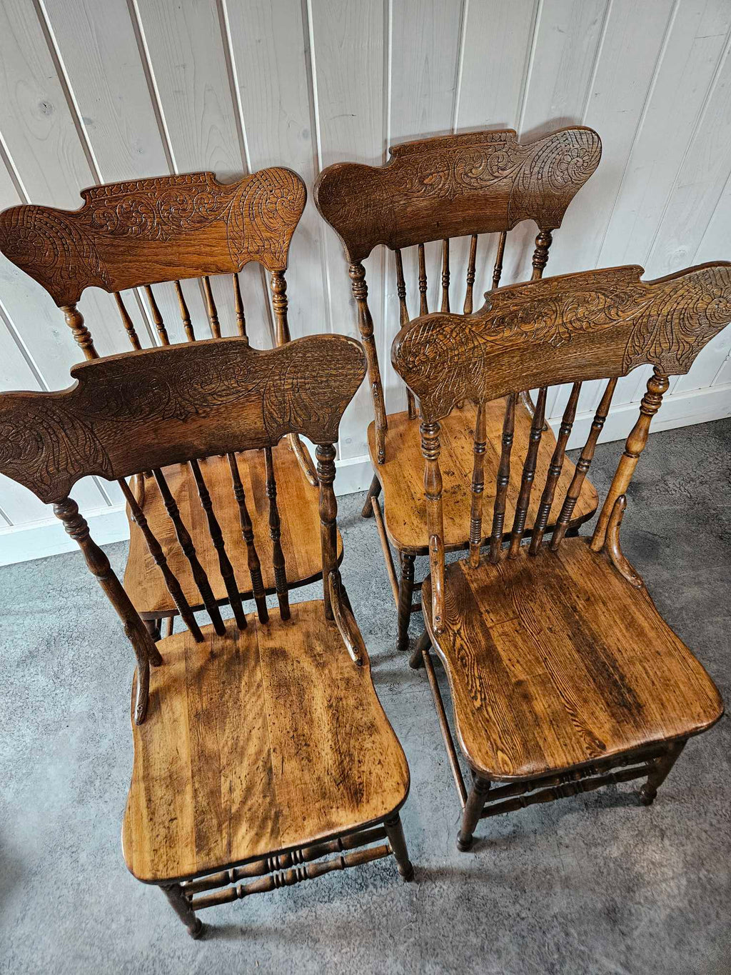 Dining Table with 4 Chairs
