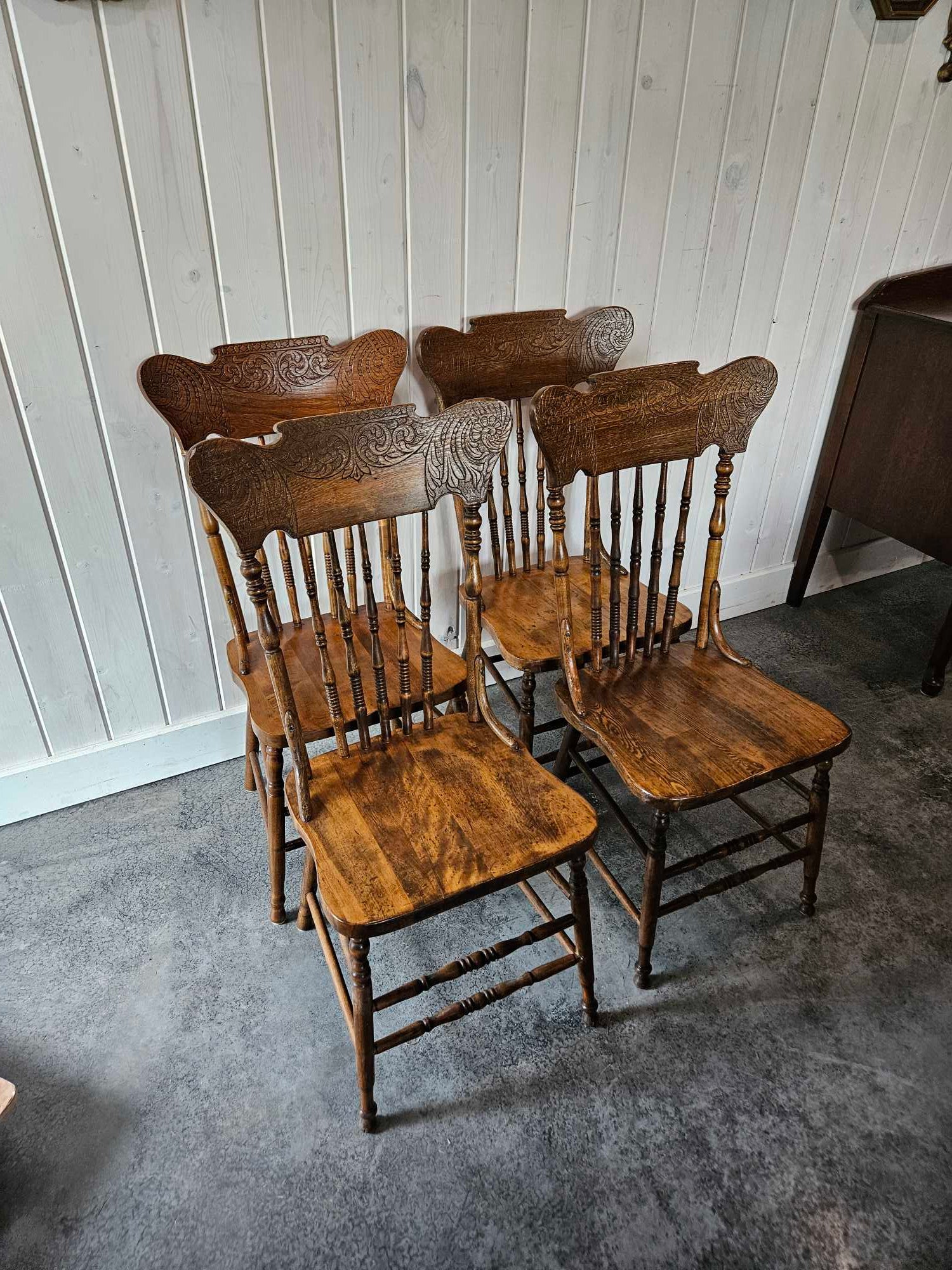 Dining Table with 4 Chairs