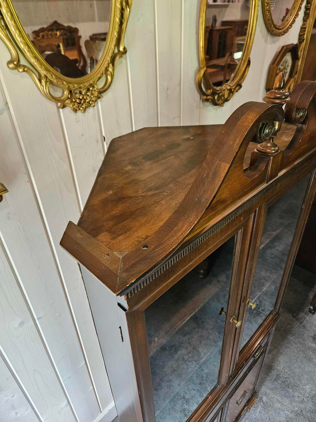 Corner China Cabinet (#1)