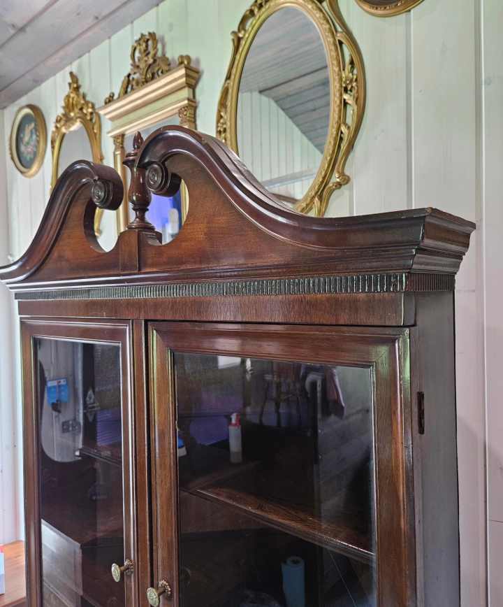 Corner China Cabinet (#1)