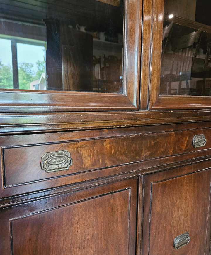 Corner China Cabinet (#1)