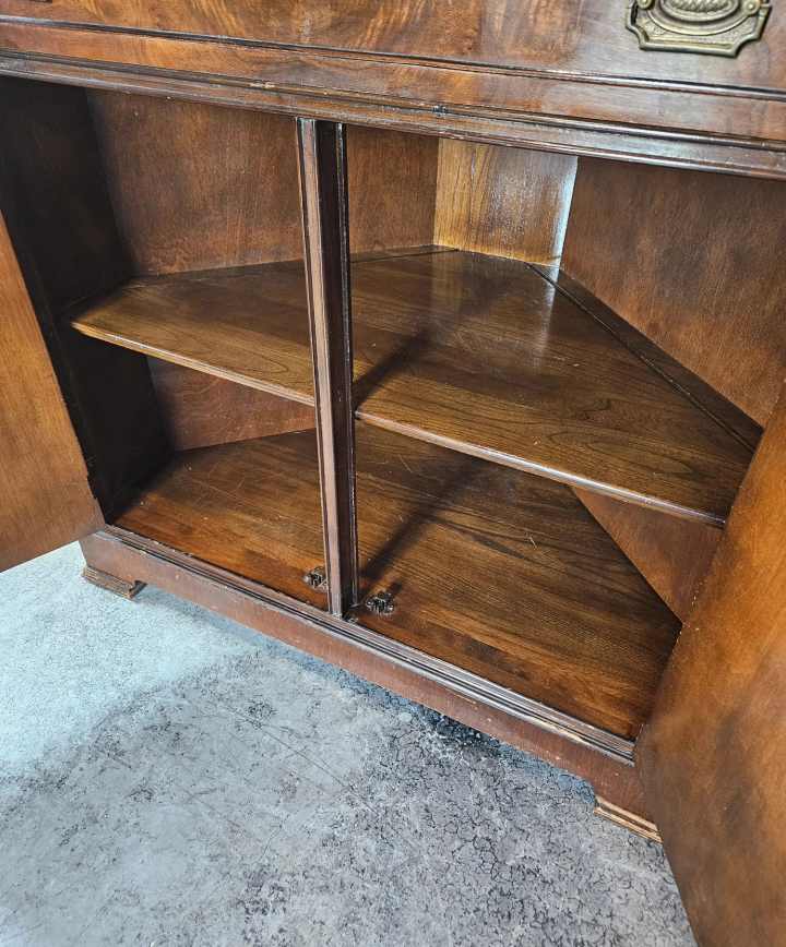 Corner China Cabinet (#1)