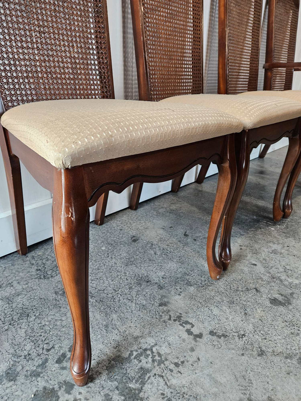 French Provincial Style Table with 4 Chairs