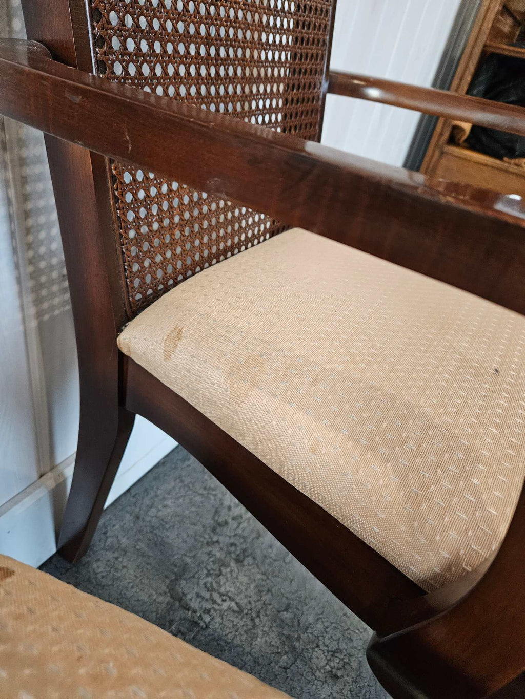 French Provincial Style Table with 4 Chairs