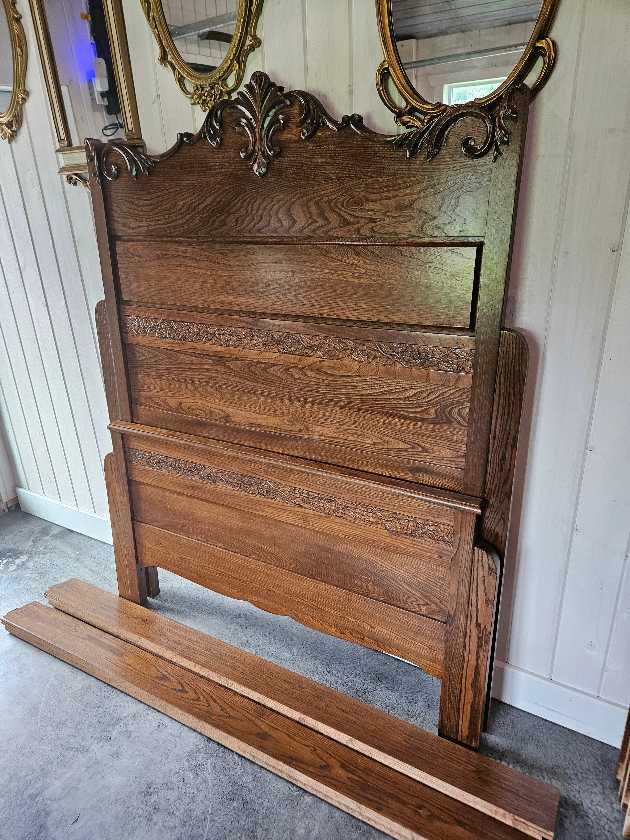 Elm Double Bedframe