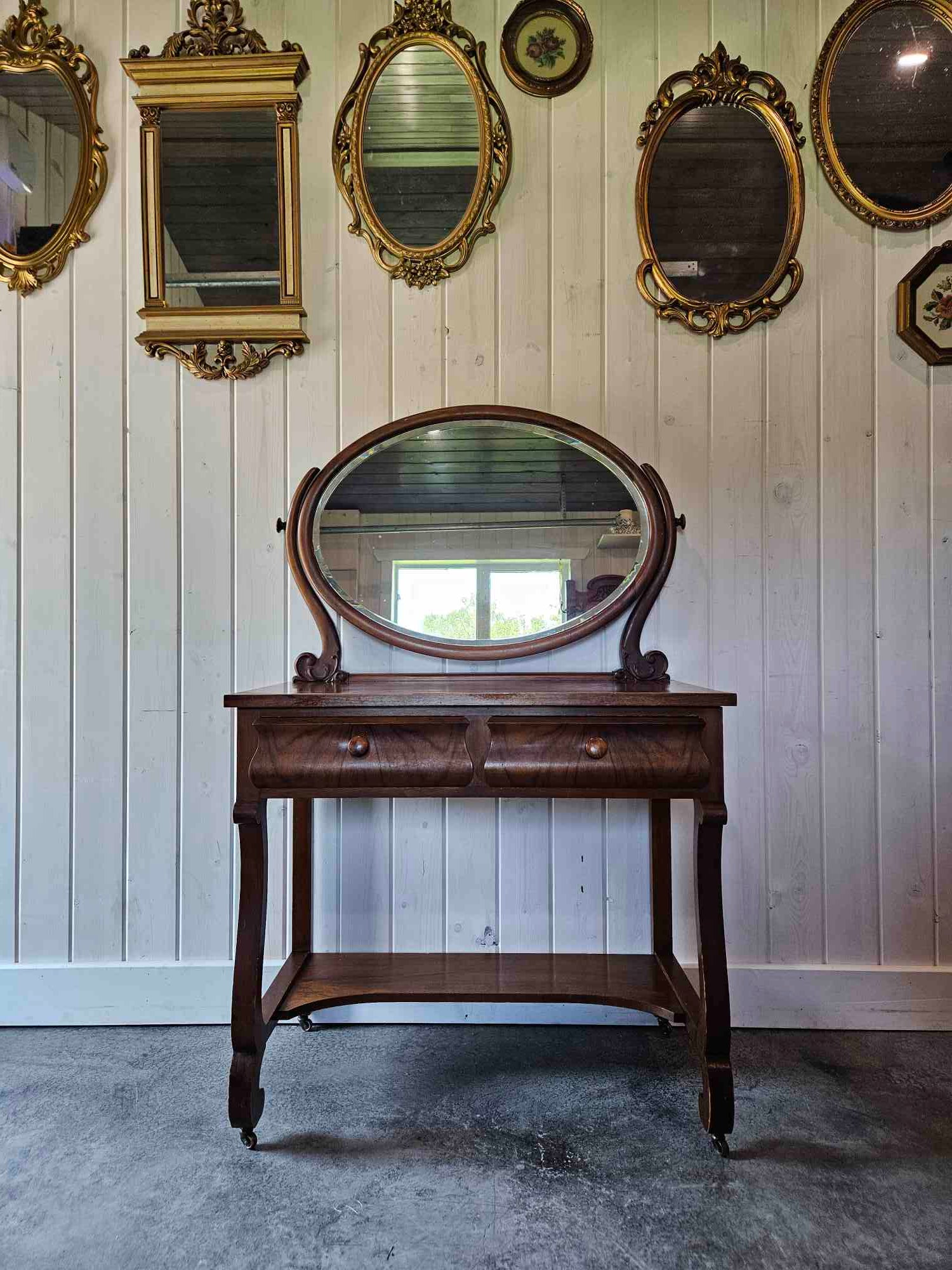 Vanity / Desk
