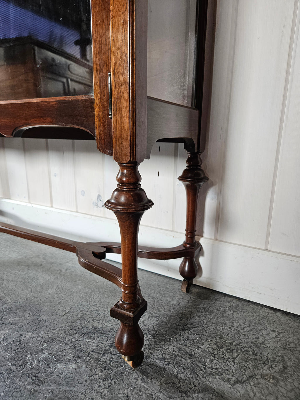 Display Cabinet