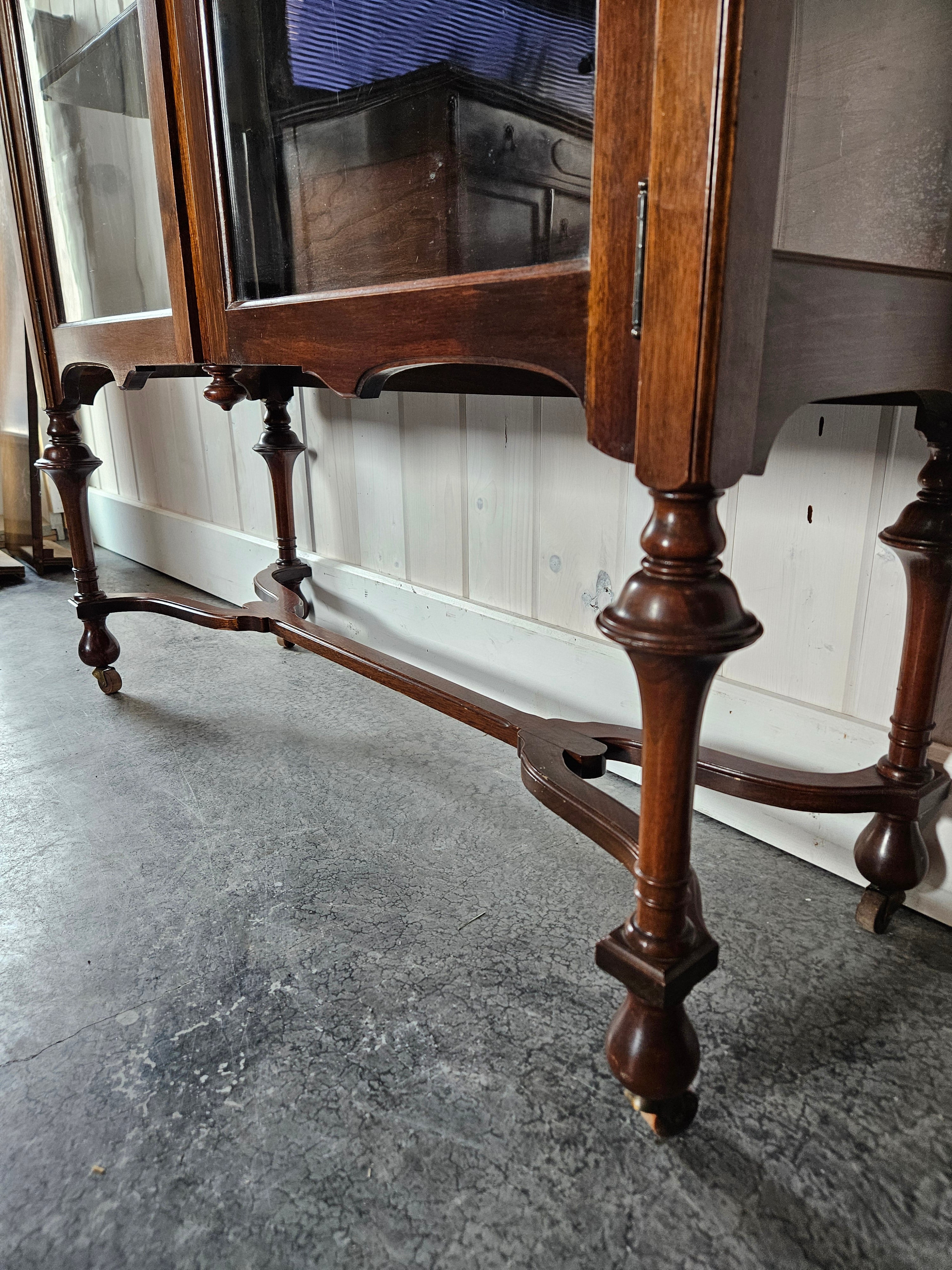 Display Cabinet