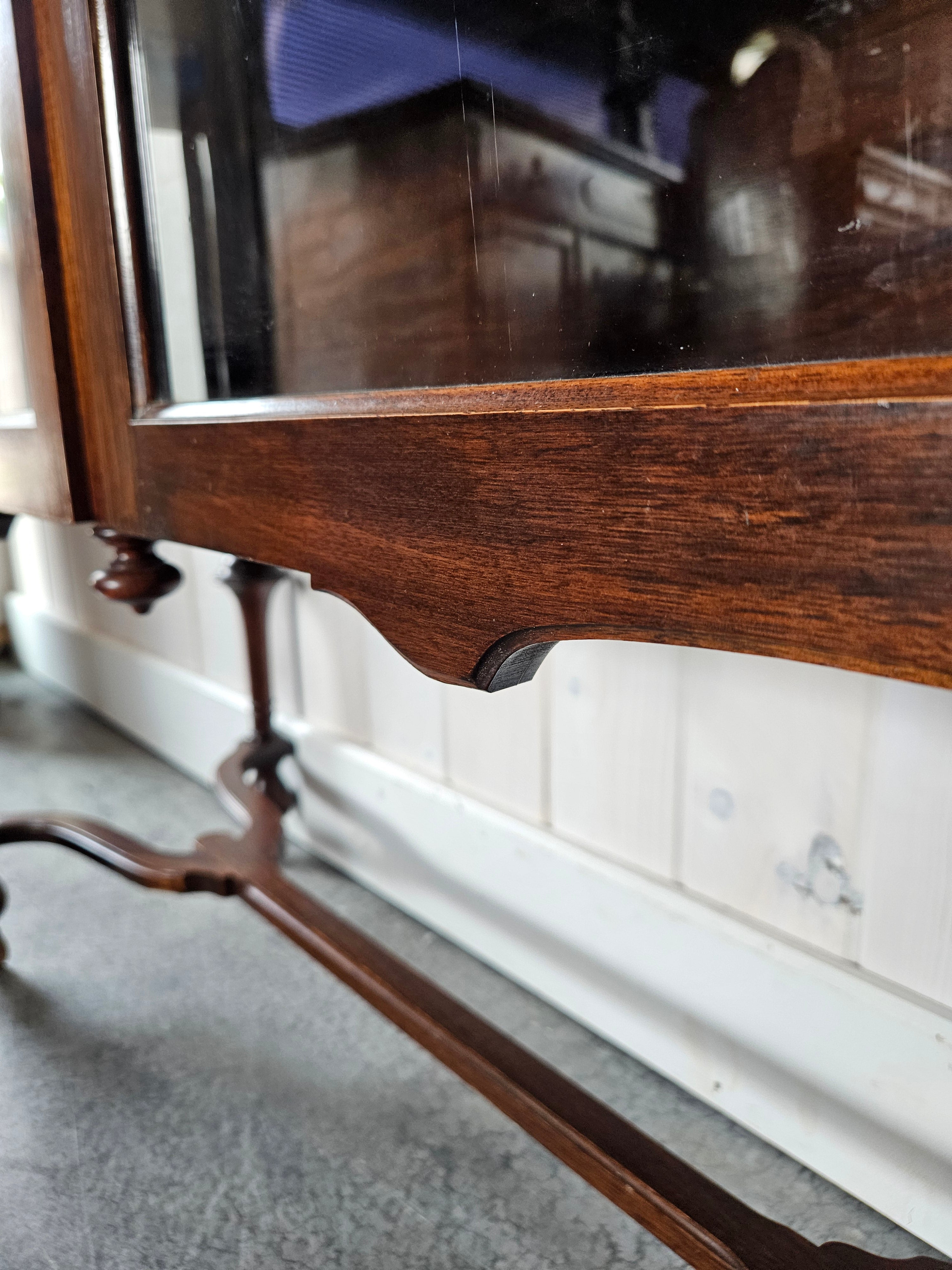 Display Cabinet