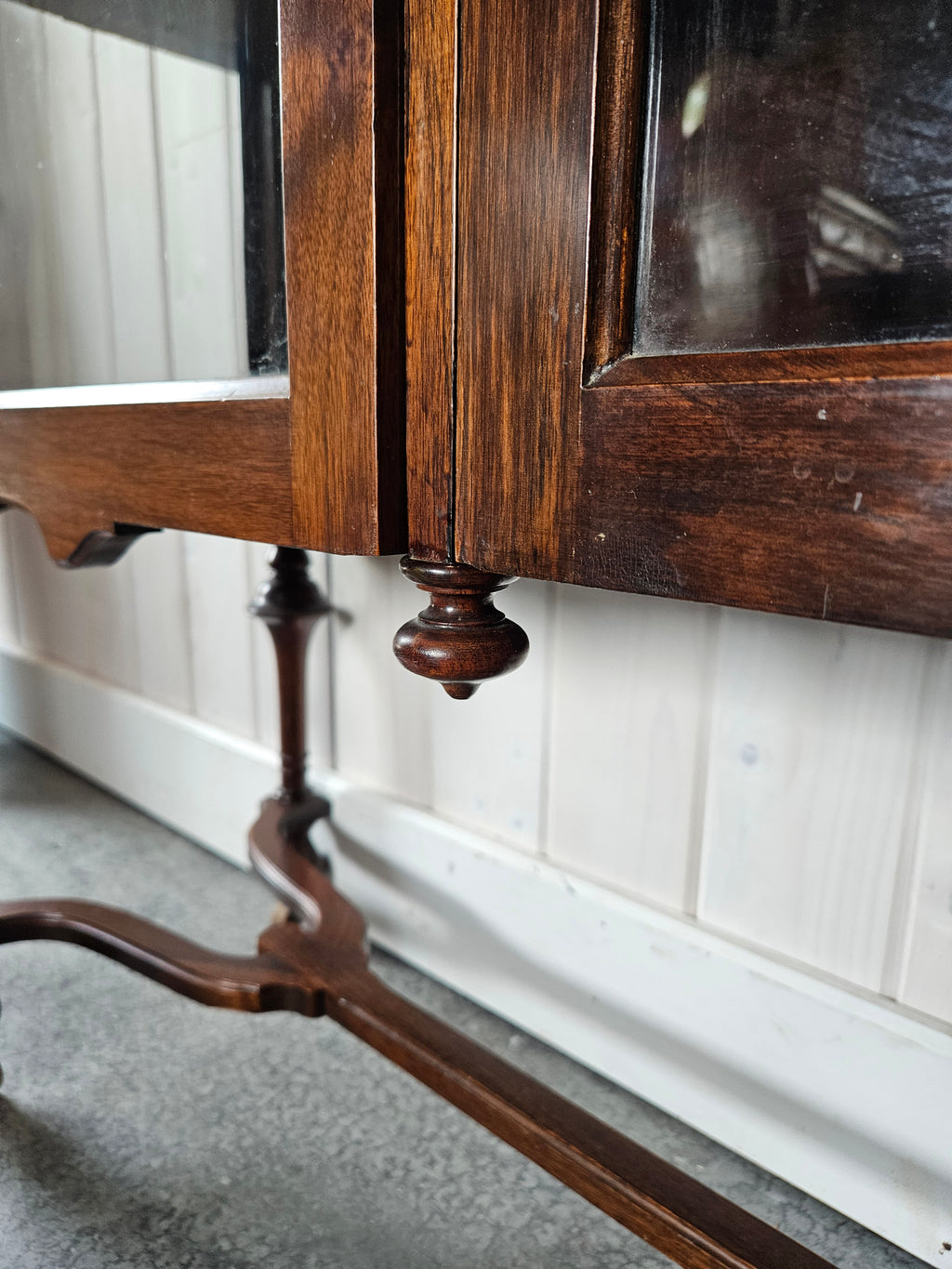 Display Cabinet