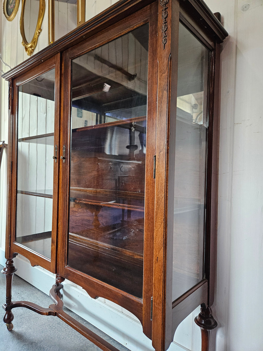 Display Cabinet