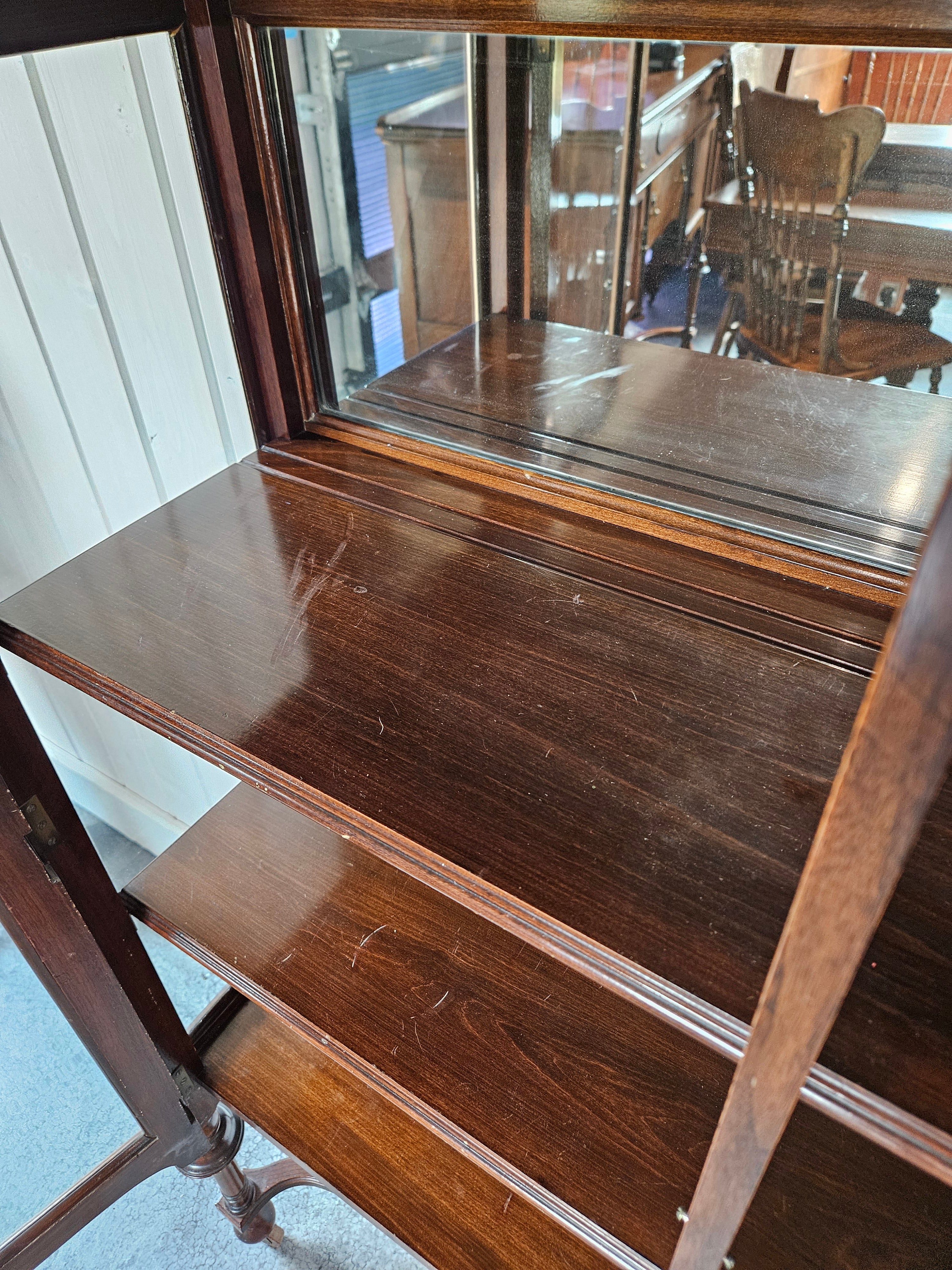 Display Cabinet