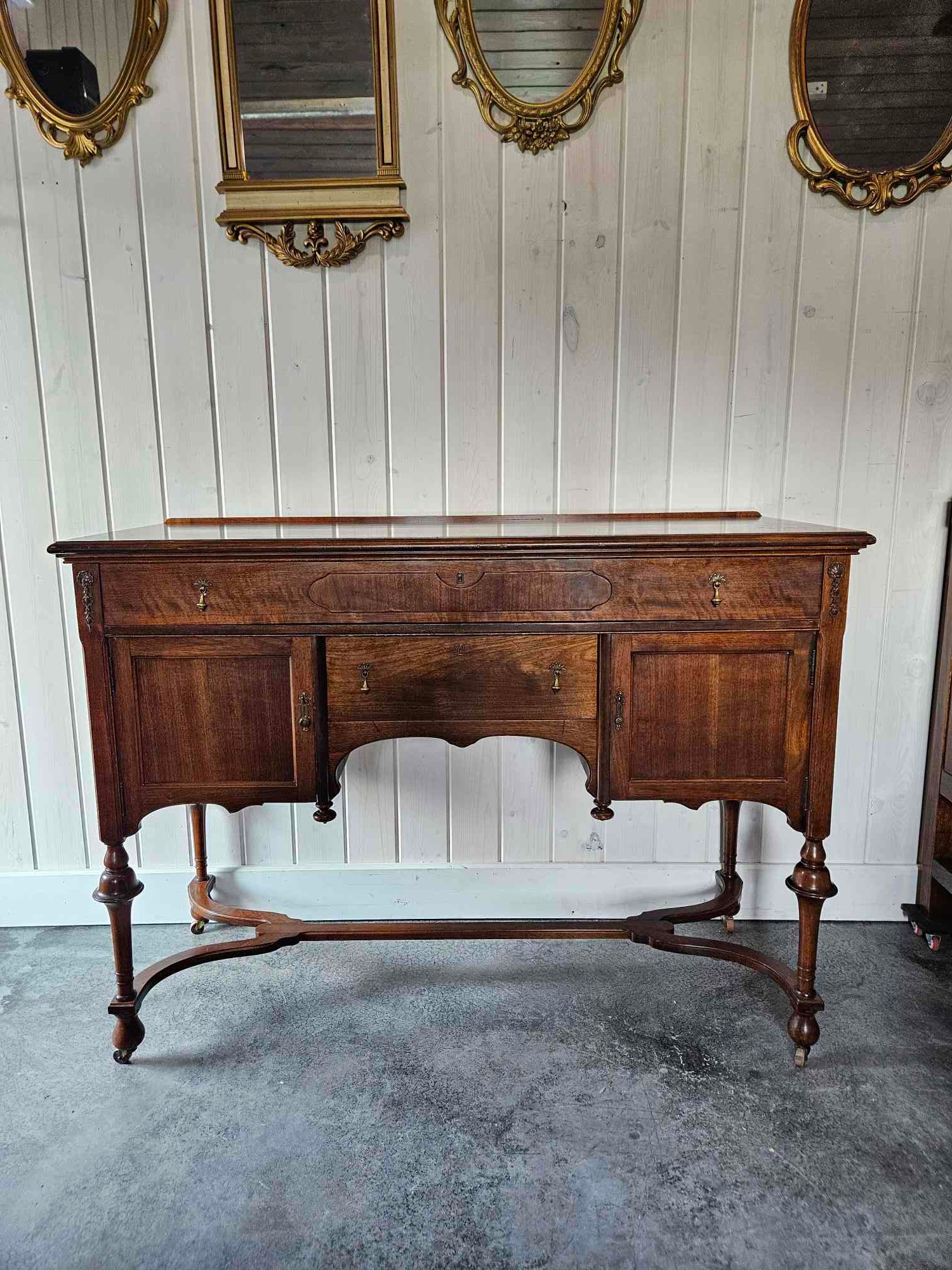 Buffet Cabinet