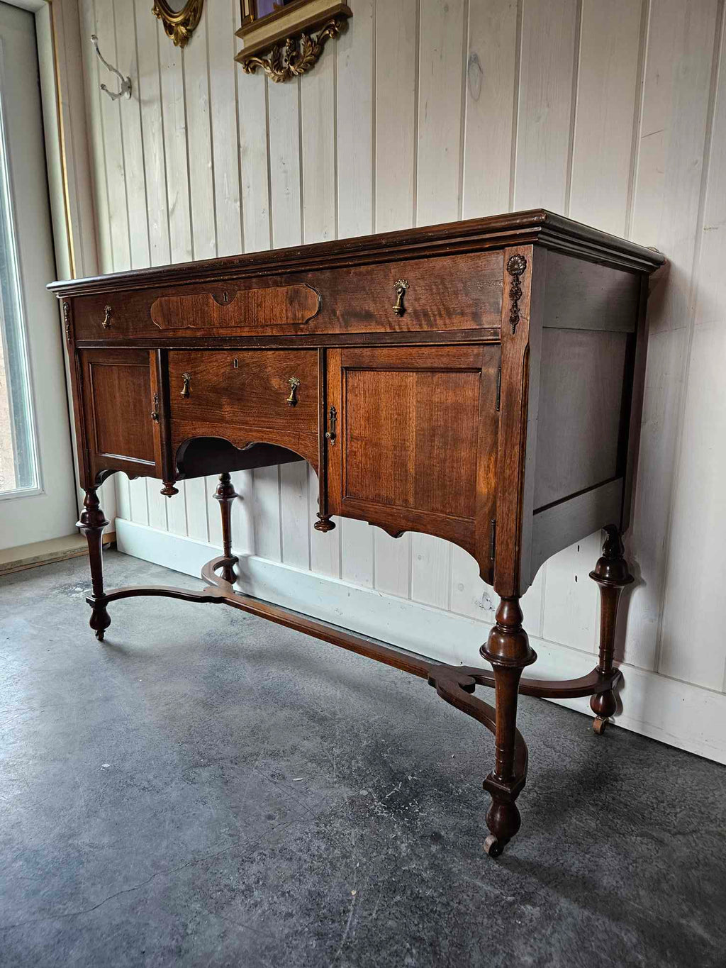 Buffet Cabinet