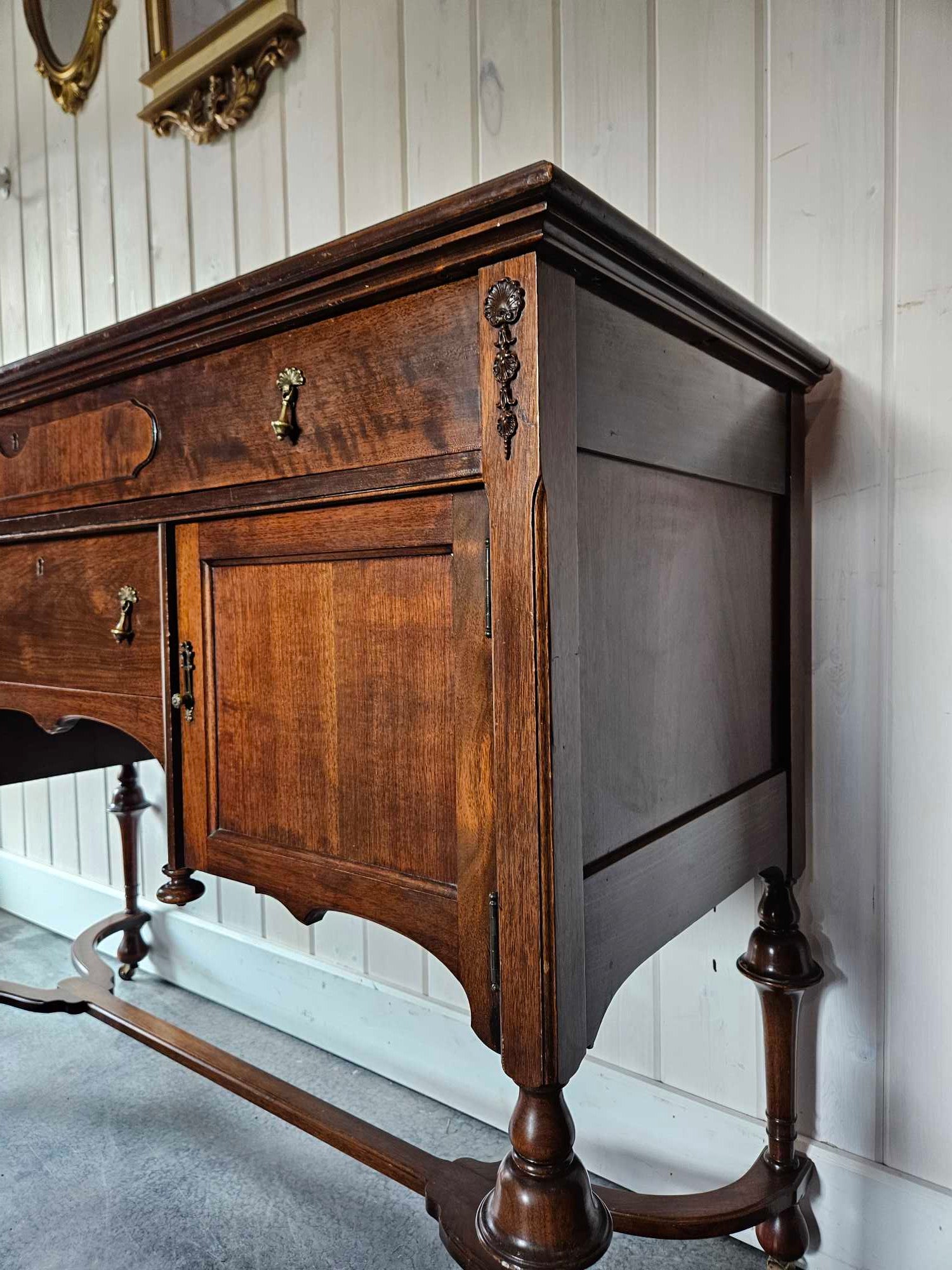 Buffet Cabinet