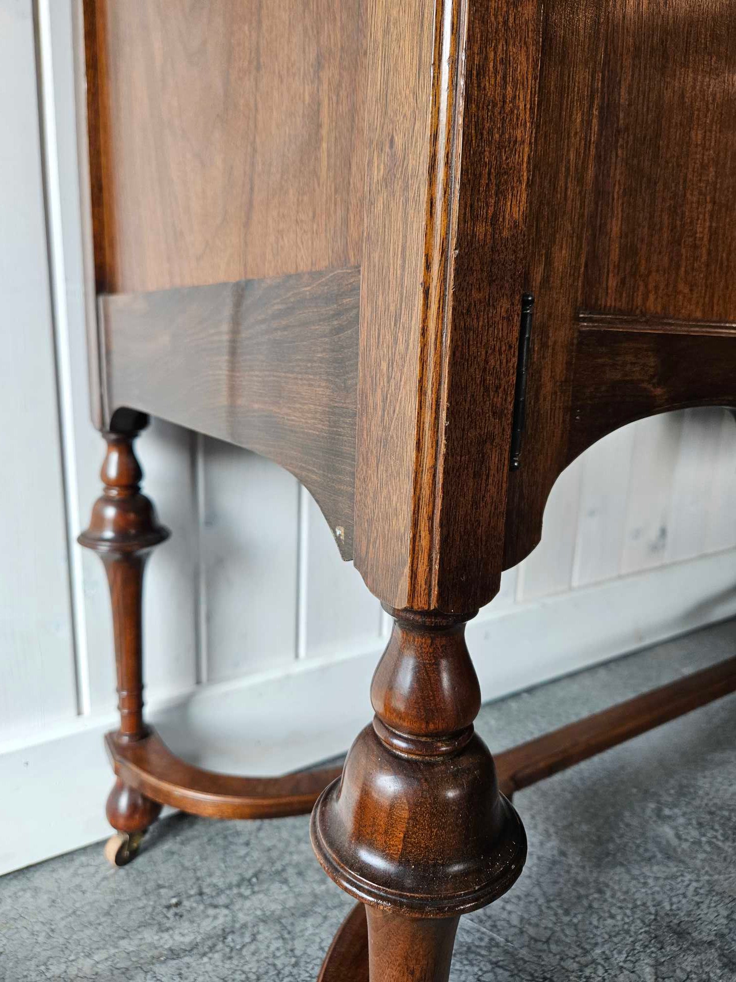 Buffet Cabinet