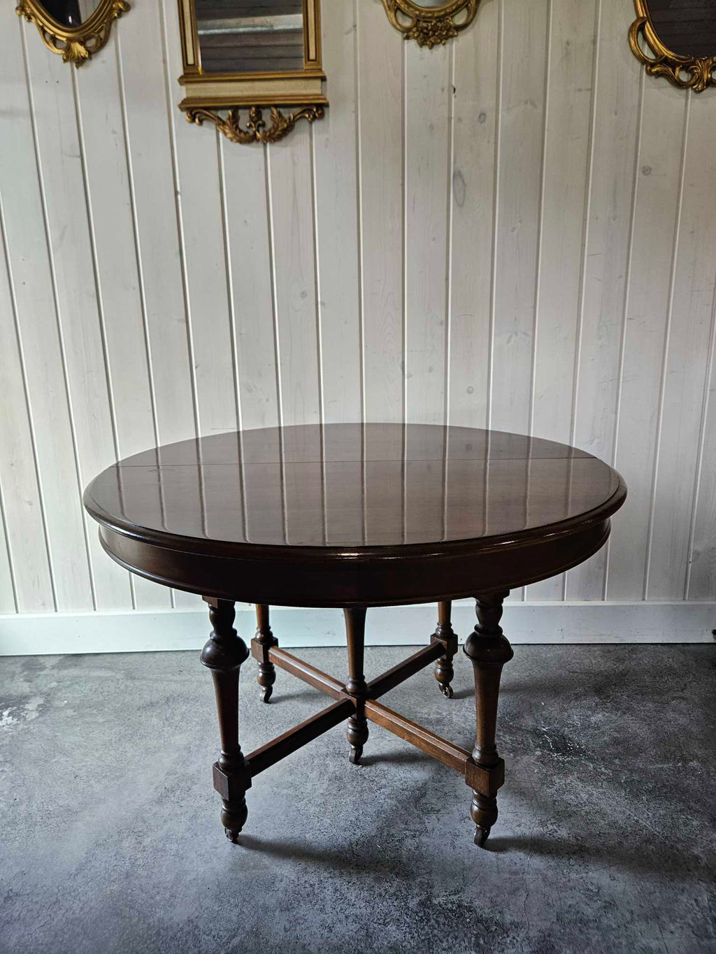 Round Dining Table