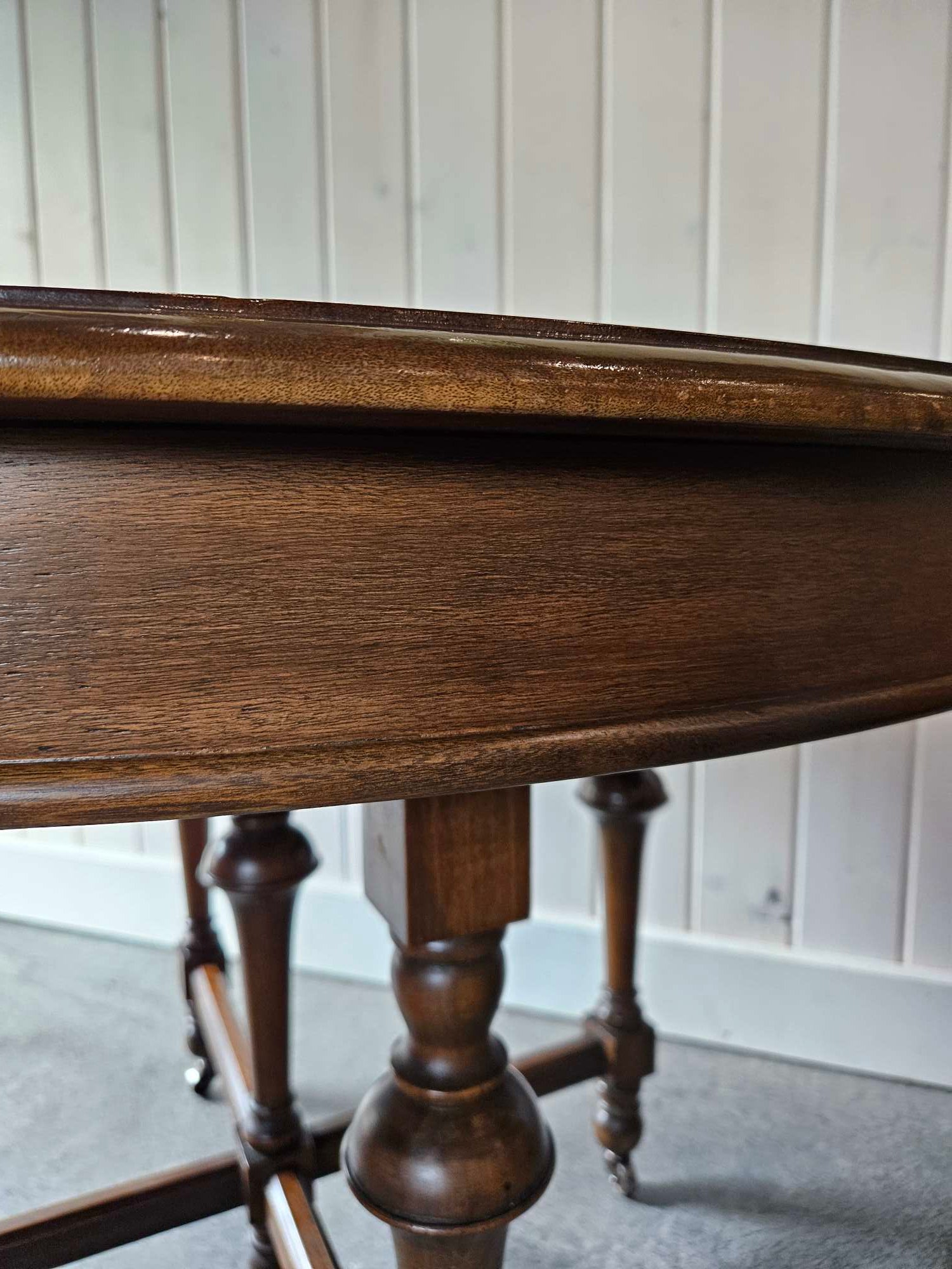 Round Dining Table