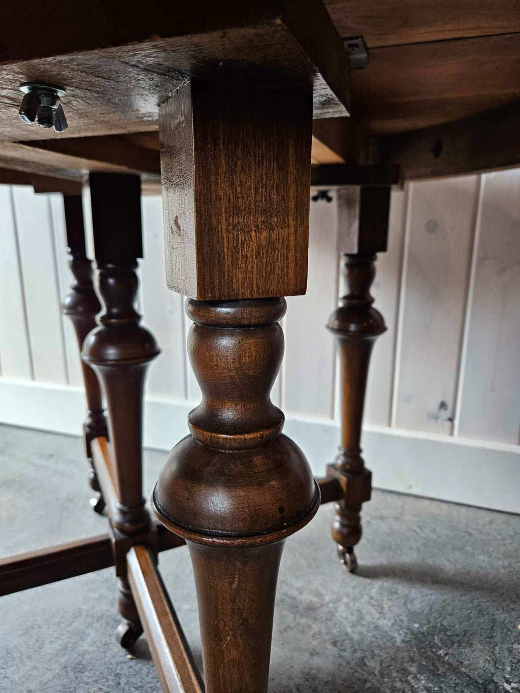 Round Dining Table