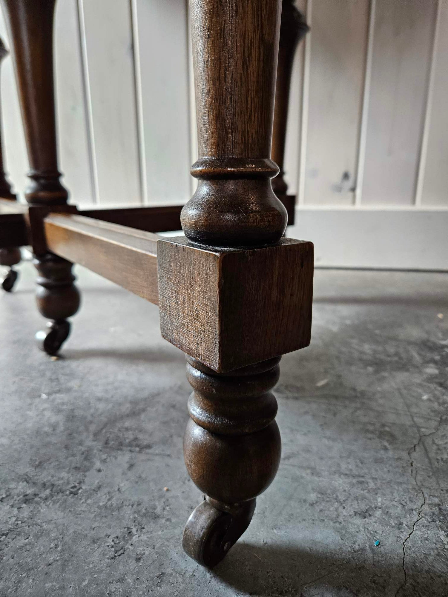 Round Dining Table