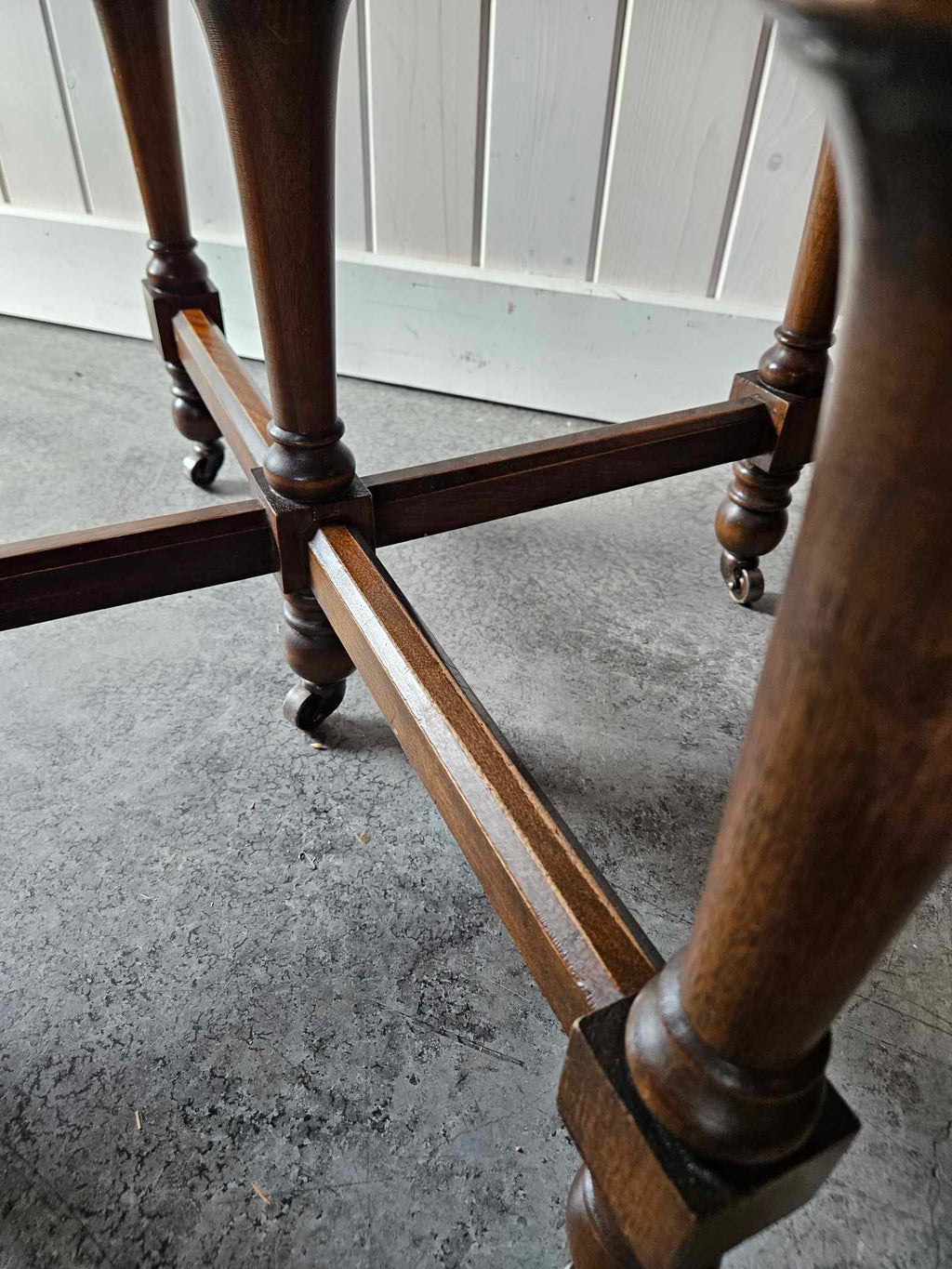 Round Dining Table