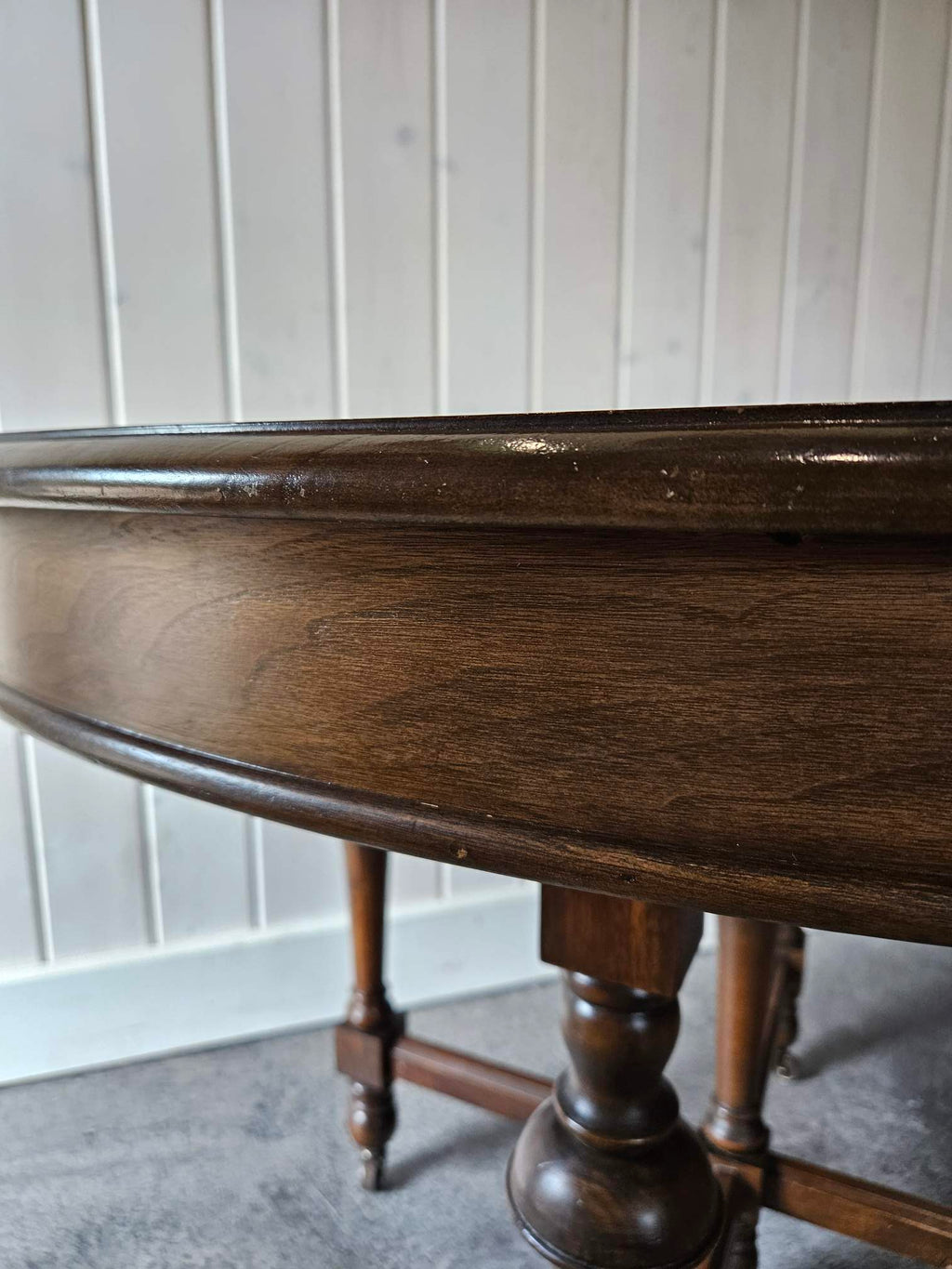 Round Dining Table