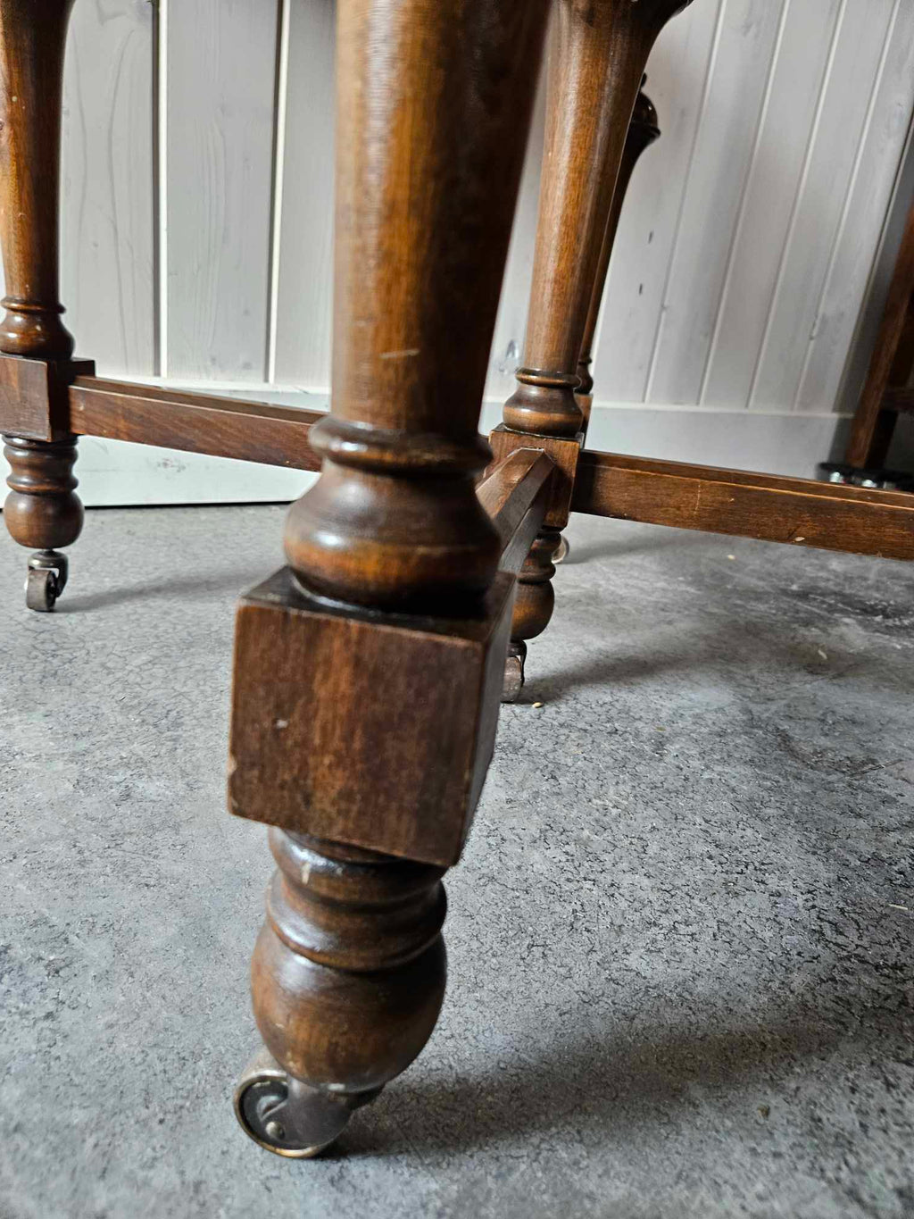 Round Dining Table