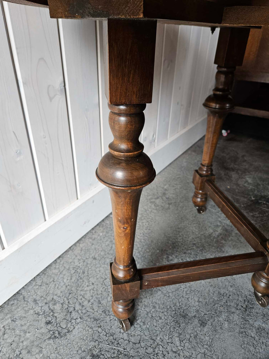 Round Dining Table