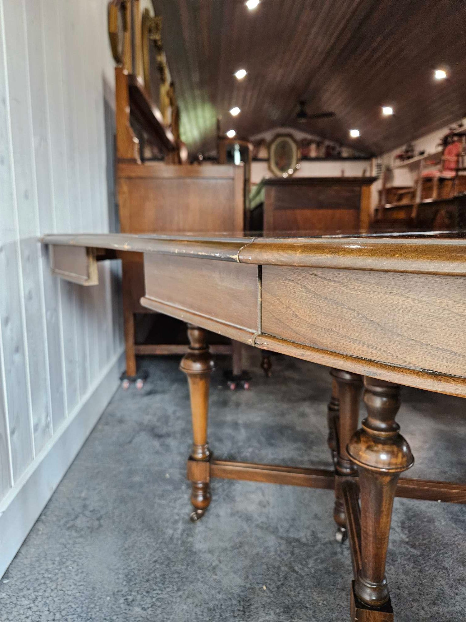 Round Dining Table