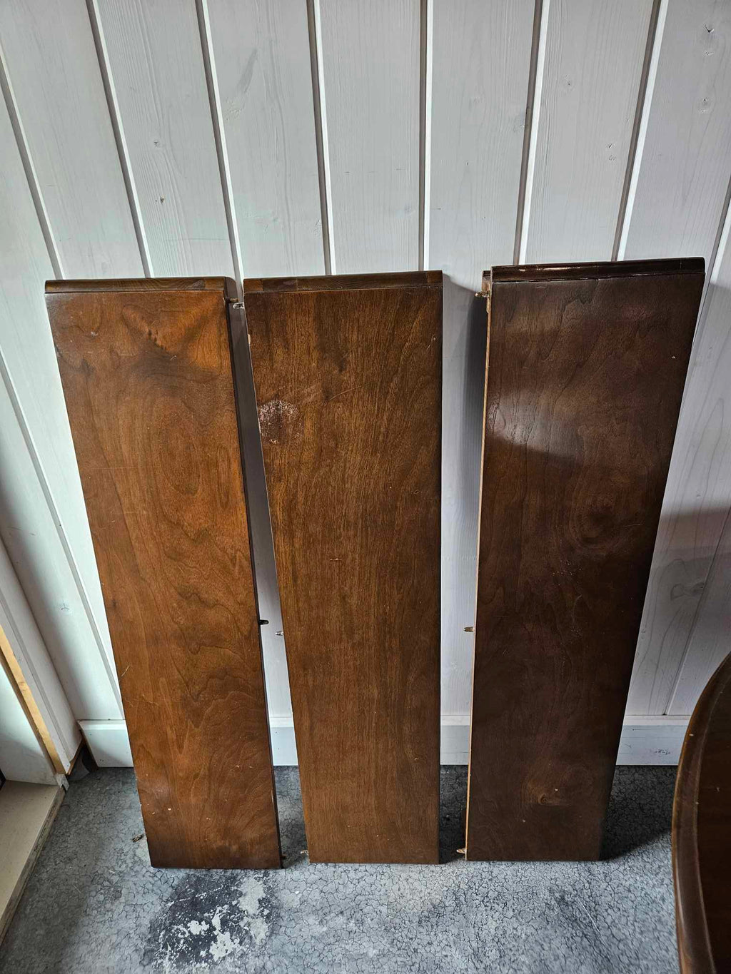 Round Dining Table