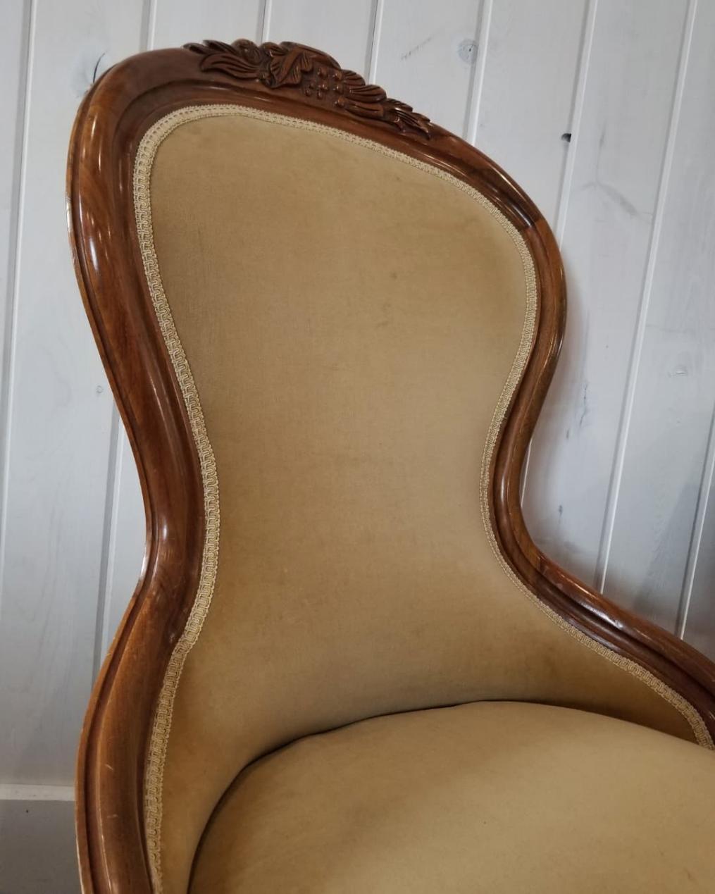 Victorian Stye Accent Chair