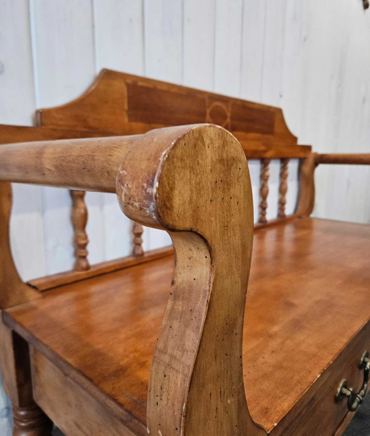 Entrance Bench