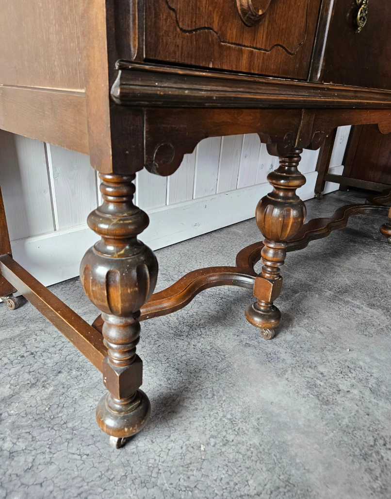Buffet Cabinet