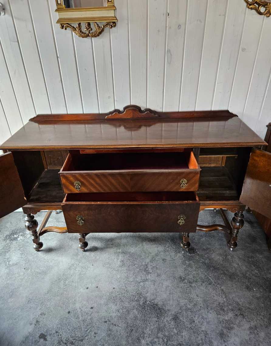Buffet Cabinet