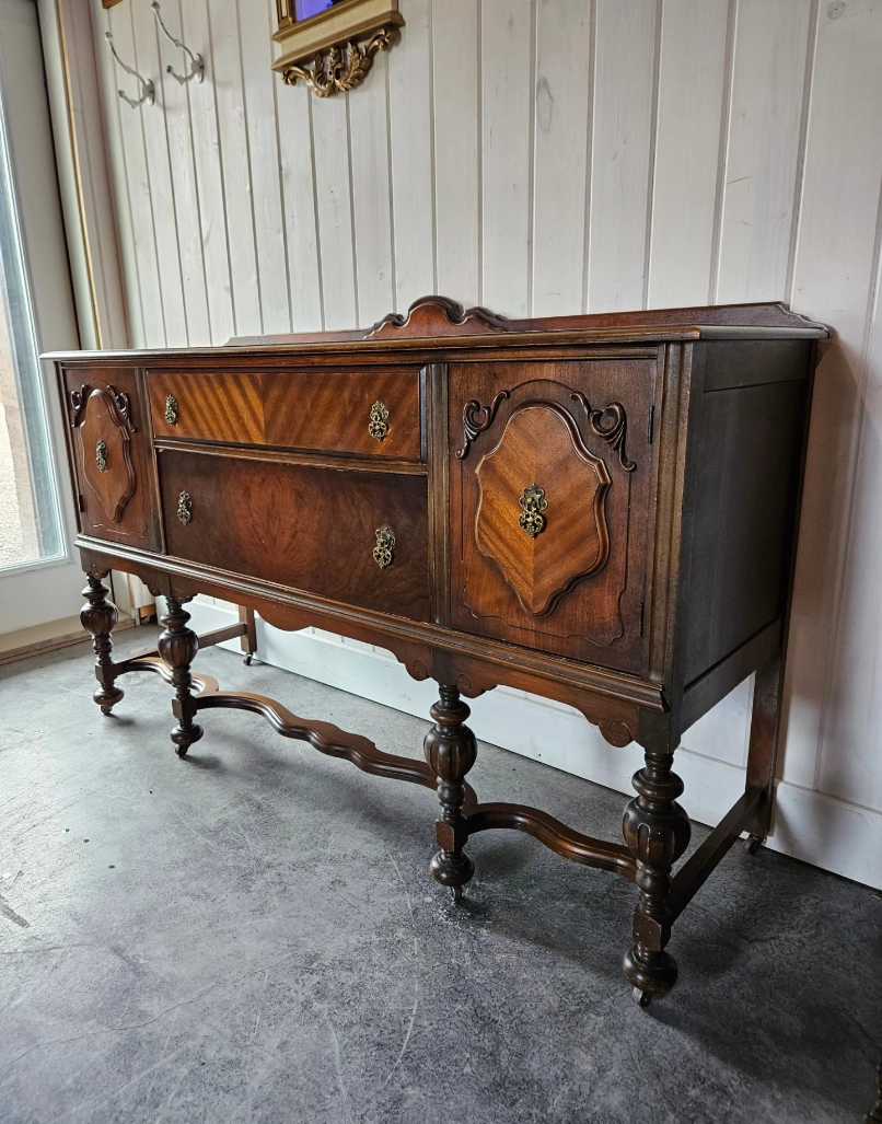Buffet Cabinet