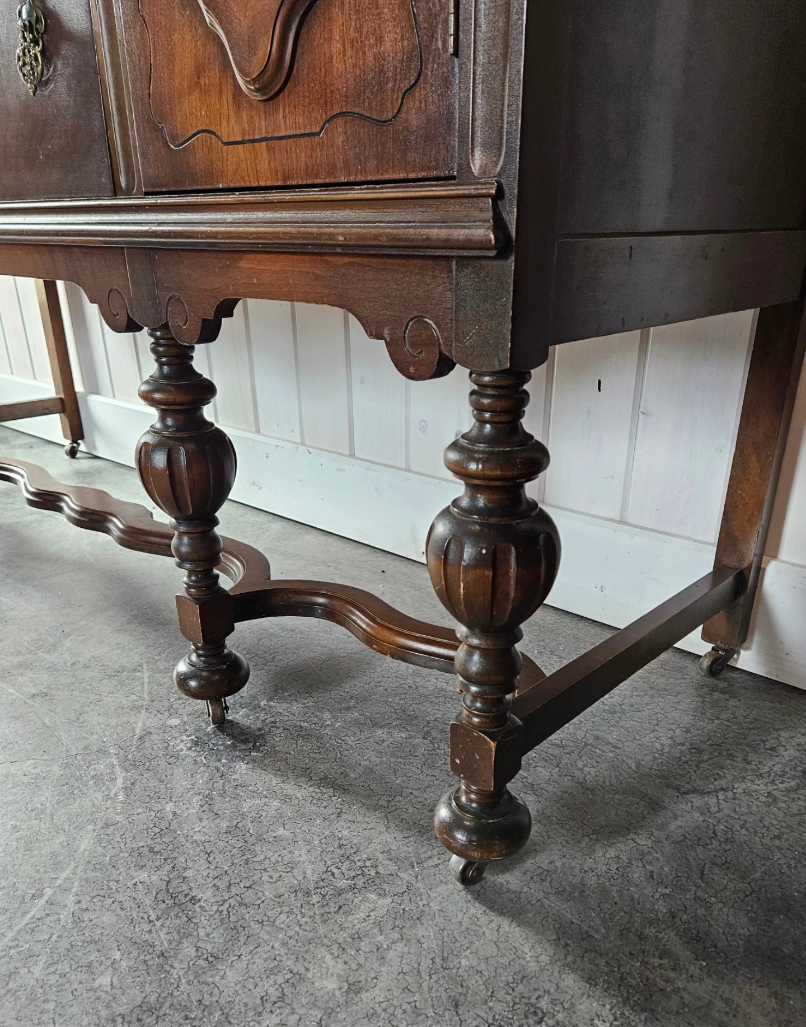 Buffet Cabinet