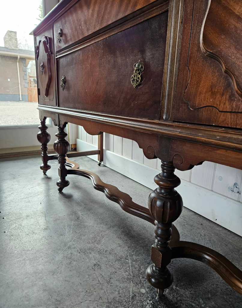 Buffet Cabinet