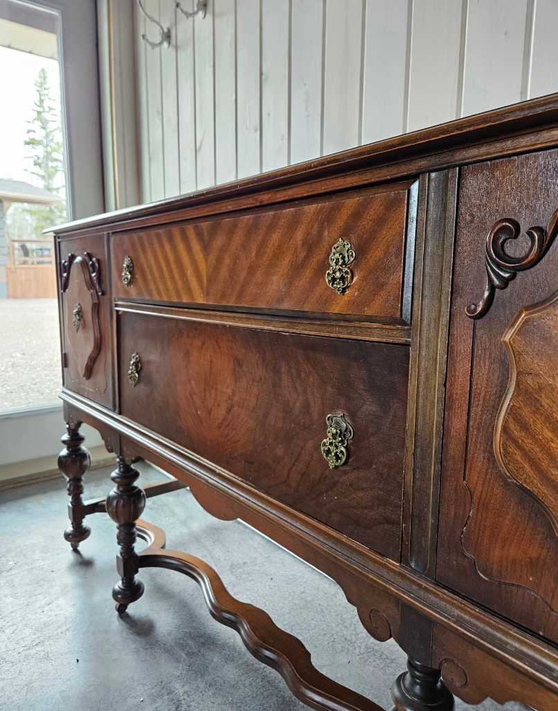 Buffet Cabinet