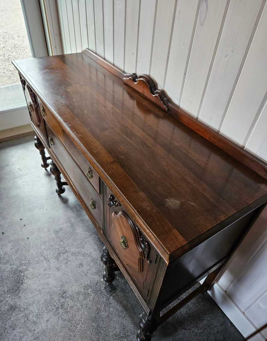 Buffet Cabinet