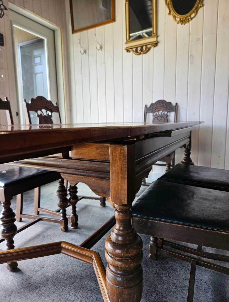 Antique Dining Table with 6 Chairs