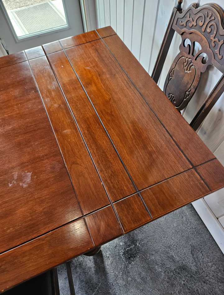 Antique Dining Table with 6 Chairs