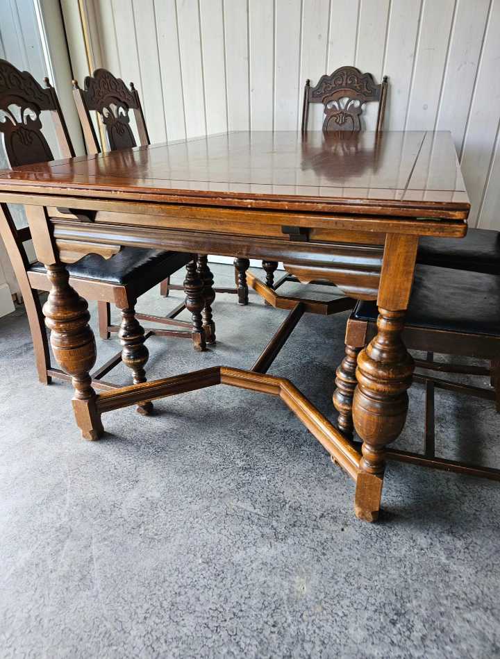 Antique Dining Table with 6 Chairs