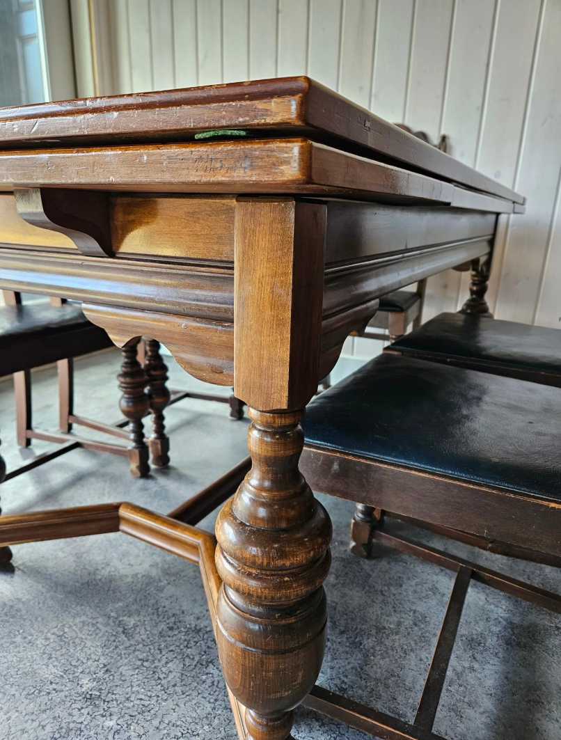 Antique Dining Table with 6 Chairs