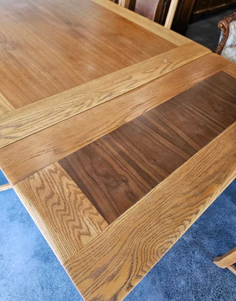 Dining Table with 6 Chairs