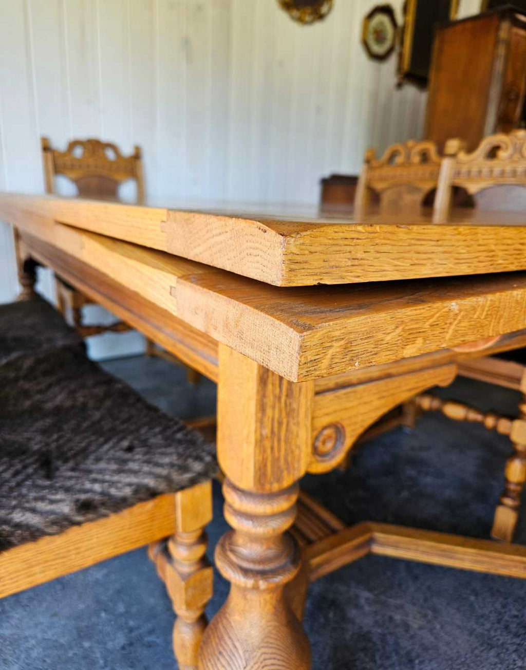 Dining Table with 6 Chairs